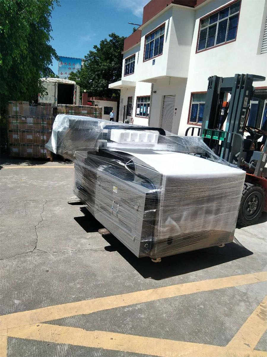 硅膠uv彩印機(jī) 硅膠uv彩印機(jī)